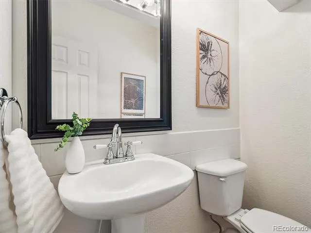 8009 E Vassar Drive Denver, CO 80231