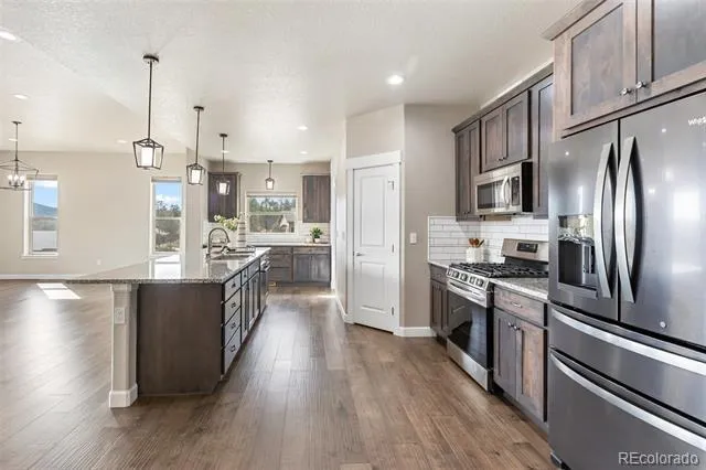1120 Highlands Woodland Park, CO 80863