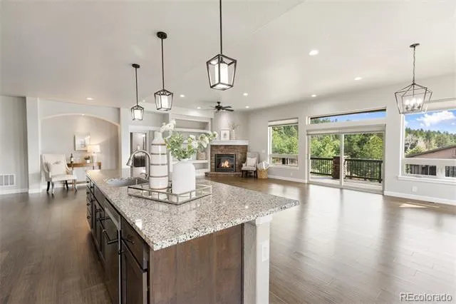 1120 Highlands Woodland Park, CO 80863