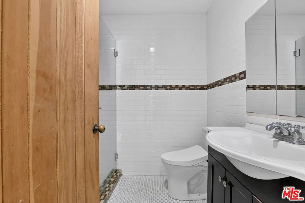 3574 Schaefer Street Culver City, CA 90232