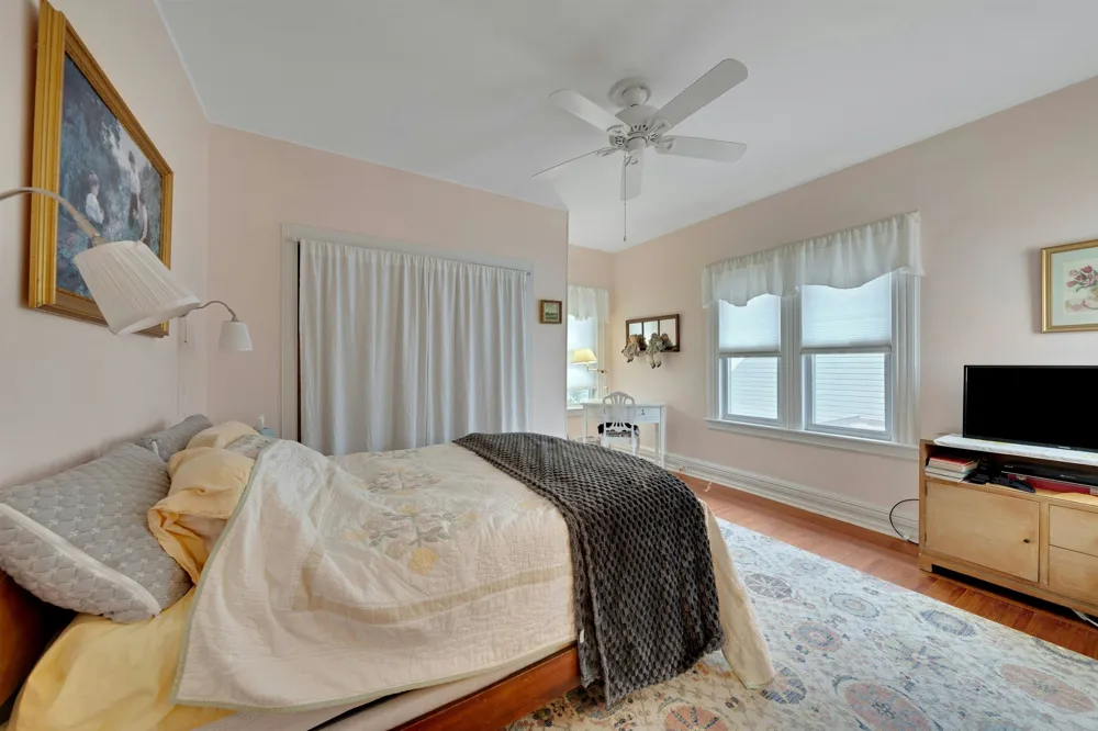 42 DONALDSON AVE Rutherford, NJ 07070