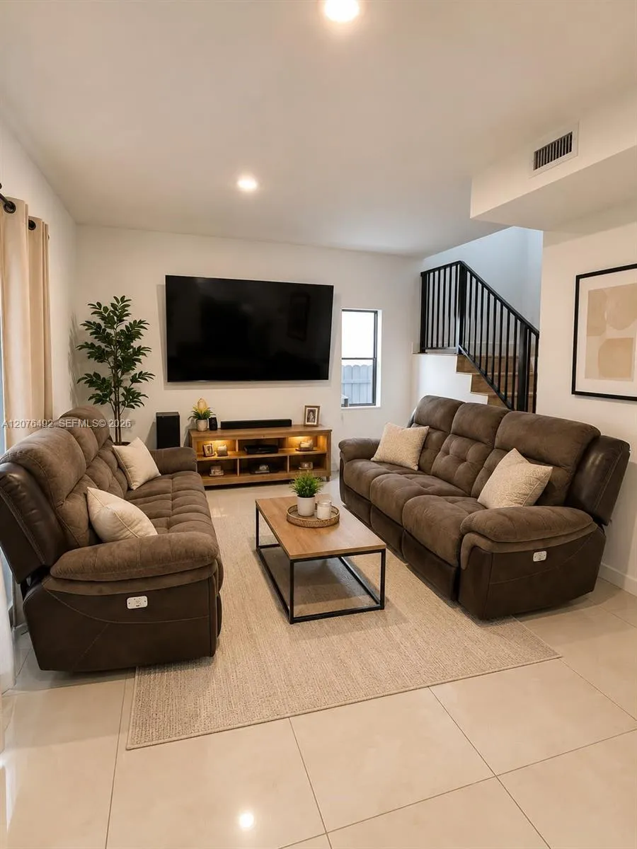 1361 NW 2nd Ter #1361 Florida City, FL 33034