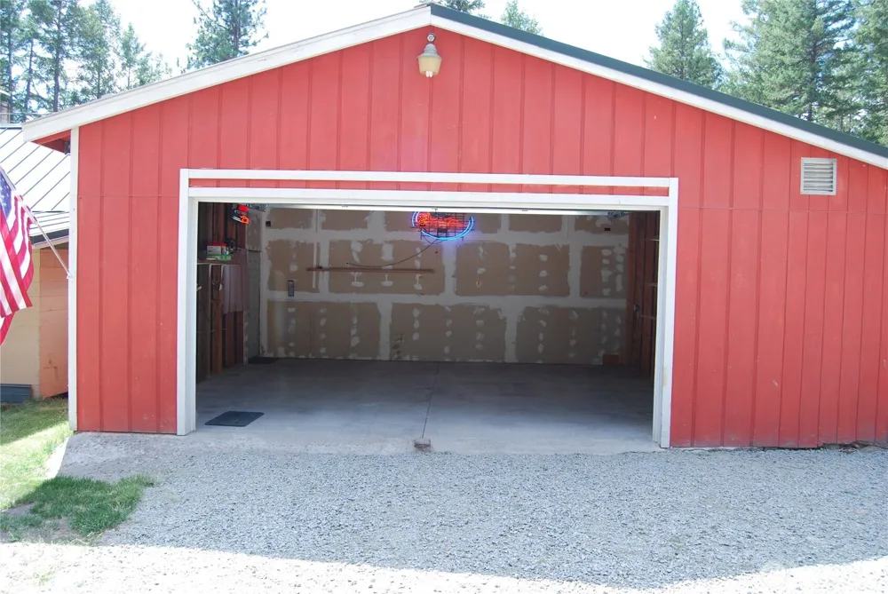 31 Summit Lake Rd Tonasket, WA 98855