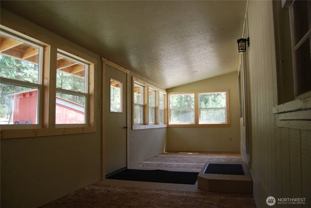 31 Summit Lake Rd Tonasket, WA 98855