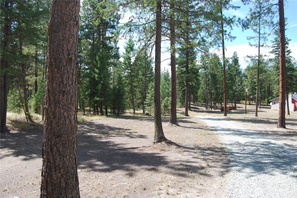 31 Summit Lake Rd Tonasket, WA 98855