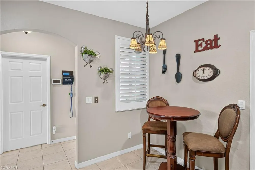 2406 Laurentina Lane Cape Coral, FL 33909