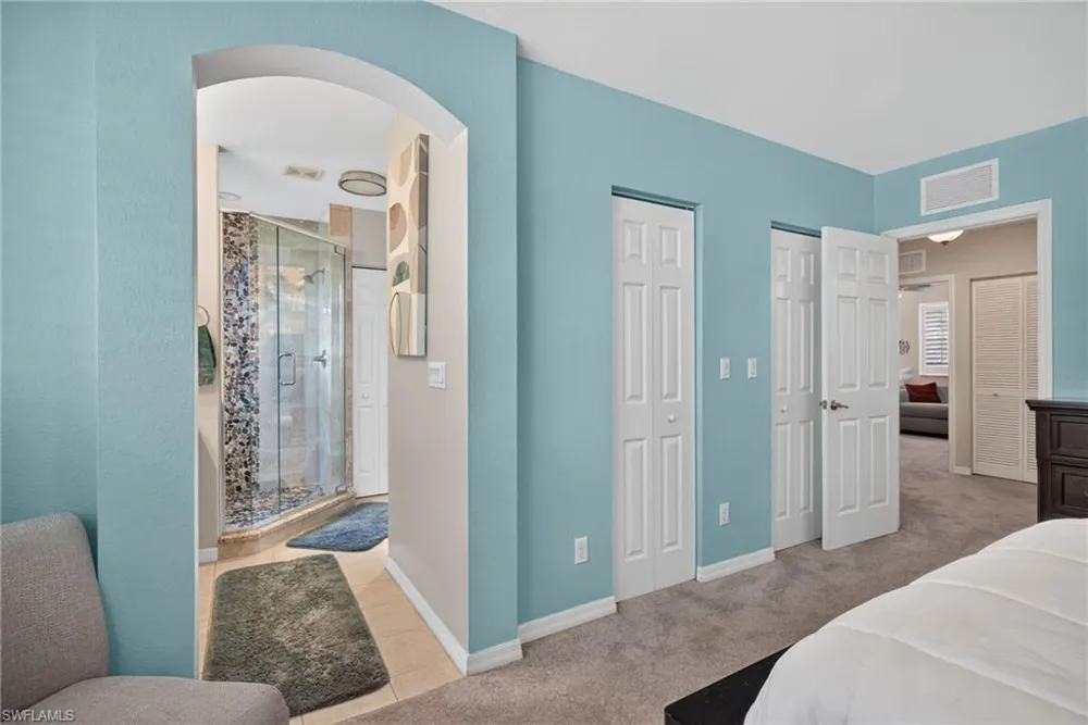 2406 Laurentina Lane Cape Coral, FL 33909