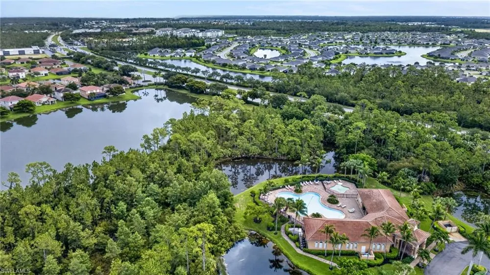 2406 Laurentina Lane Cape Coral, FL 33909