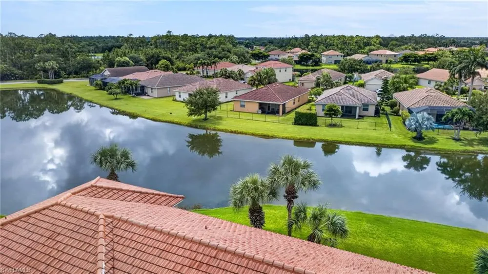 2406 Laurentina Lane Cape Coral, FL 33909