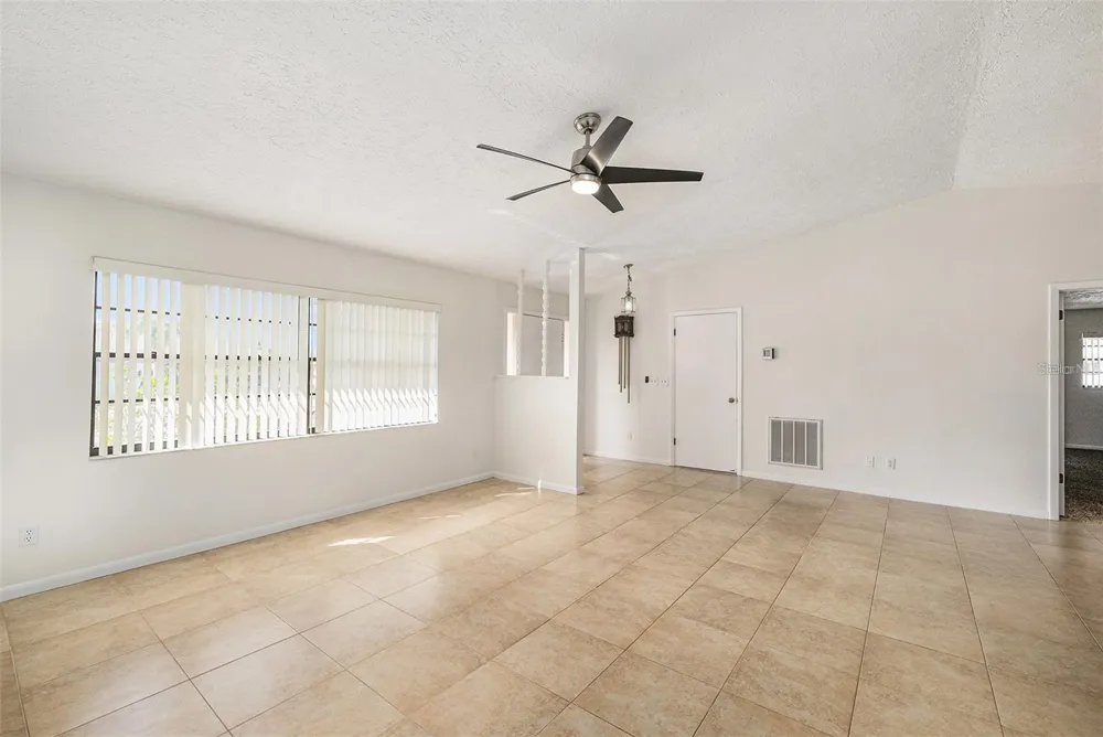 909 CHIPAWAY DRIVE Apollo Beach, FL 33572