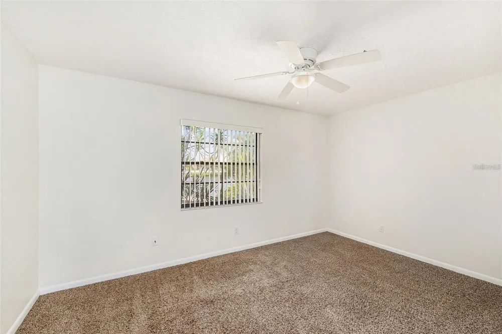 909 CHIPAWAY DRIVE Apollo Beach, FL 33572