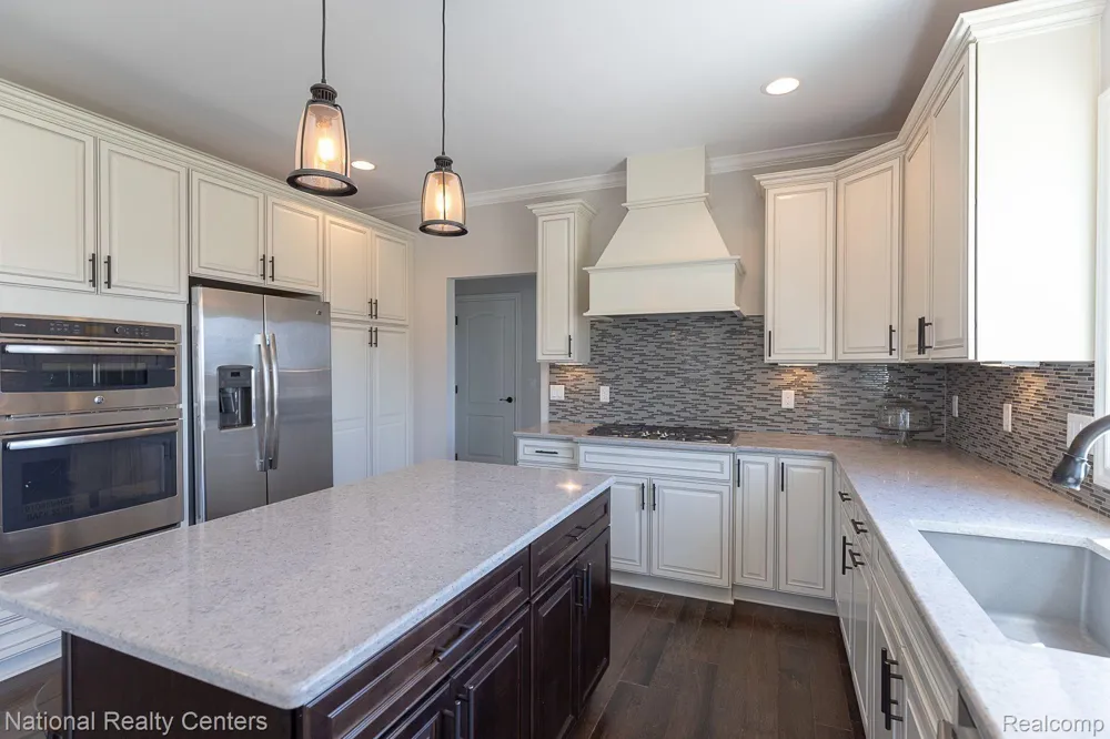5544 Morgan Lake Drive Independence Charter Township, MI 48348