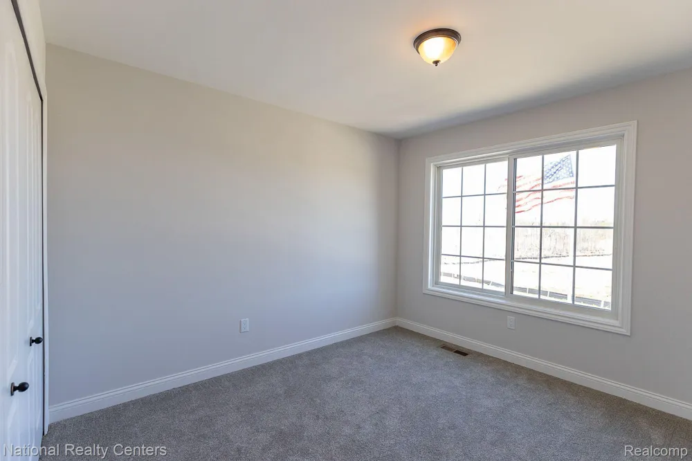 5544 Morgan Lake Drive Independence Charter Township, MI 48348