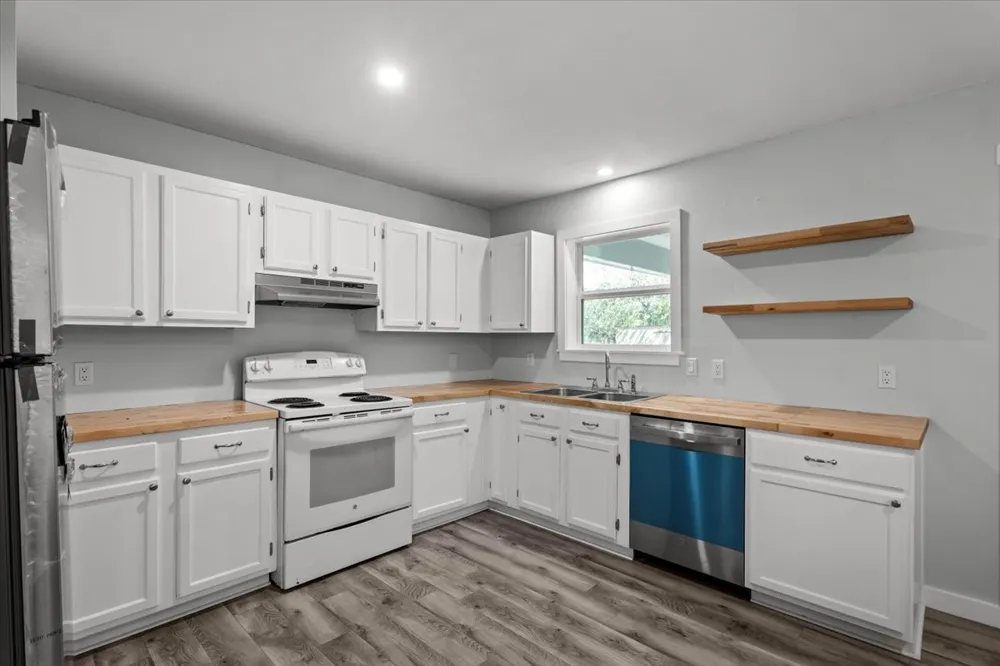 168 Sunset Heights Bastrop, TX 78602