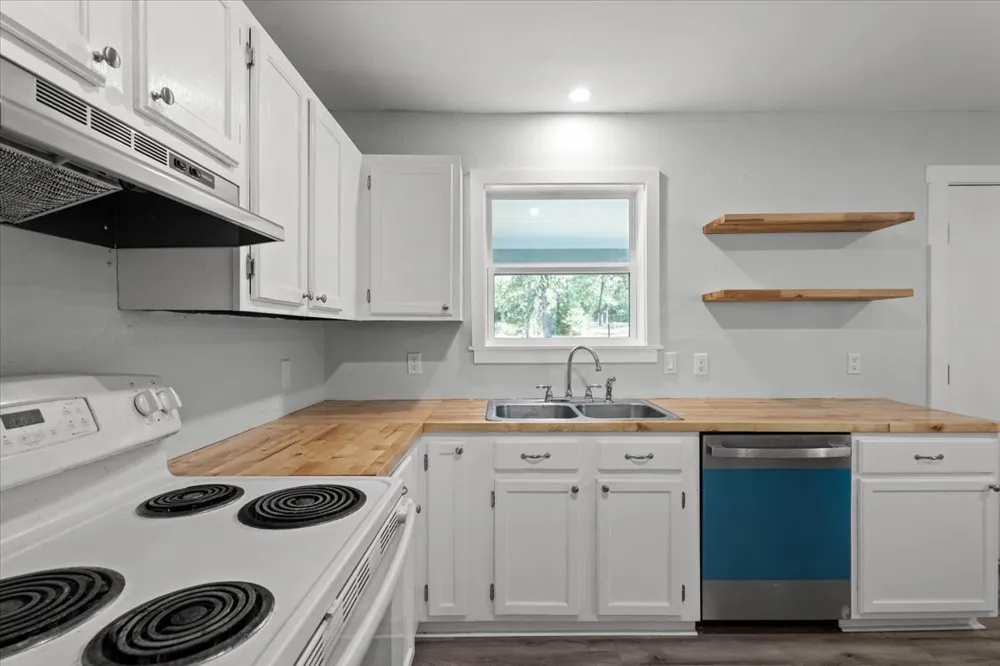168 Sunset Heights Bastrop, TX 78602