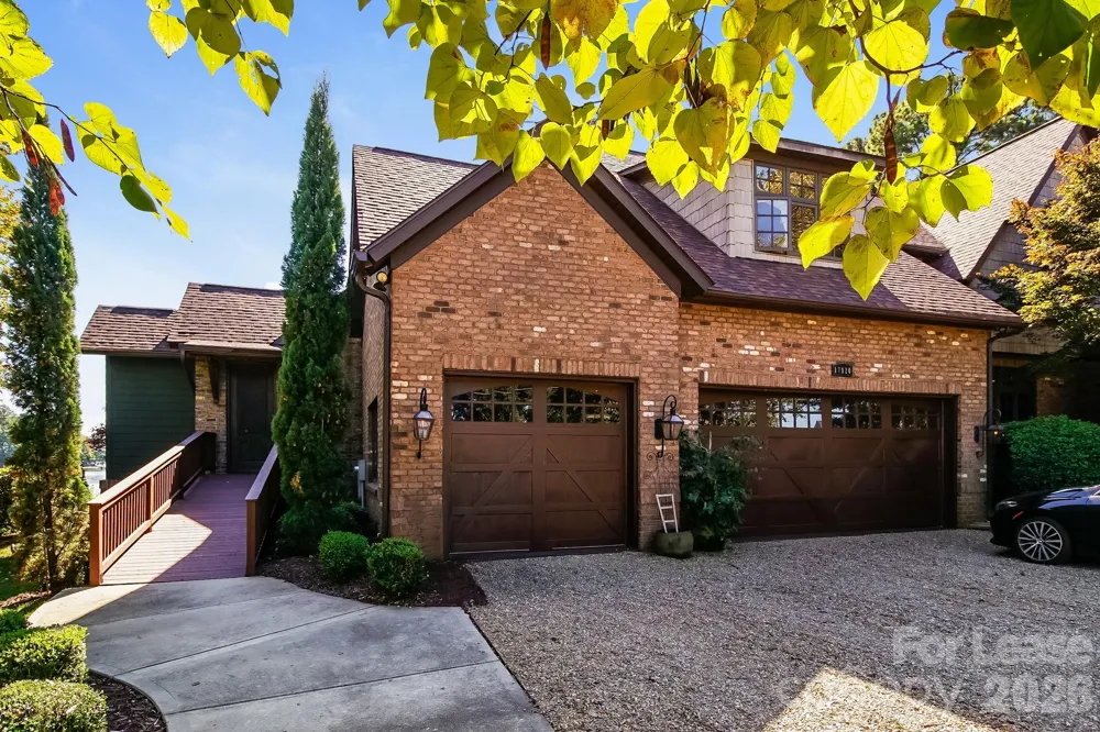 17120 Belle Isle Drive Cornelius, NC 28031