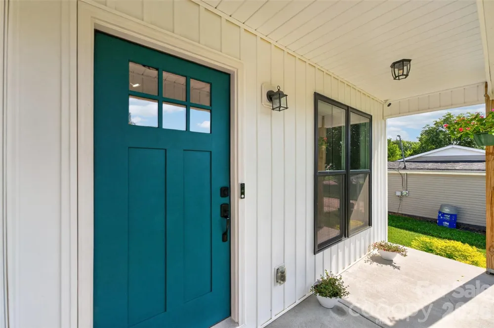 2416 4th Avenue NW Hickory, NC 28601