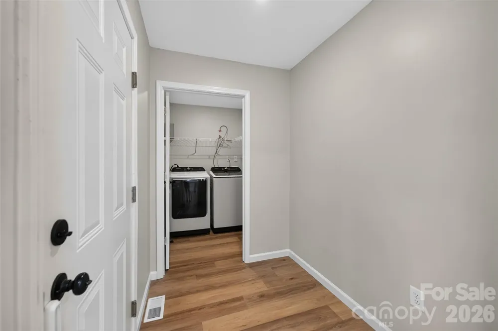 2416 4th Avenue NW Hickory, NC 28601