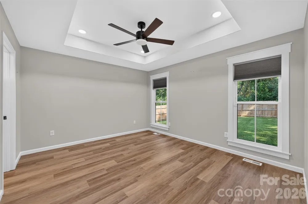 2416 4th Avenue NW Hickory, NC 28601