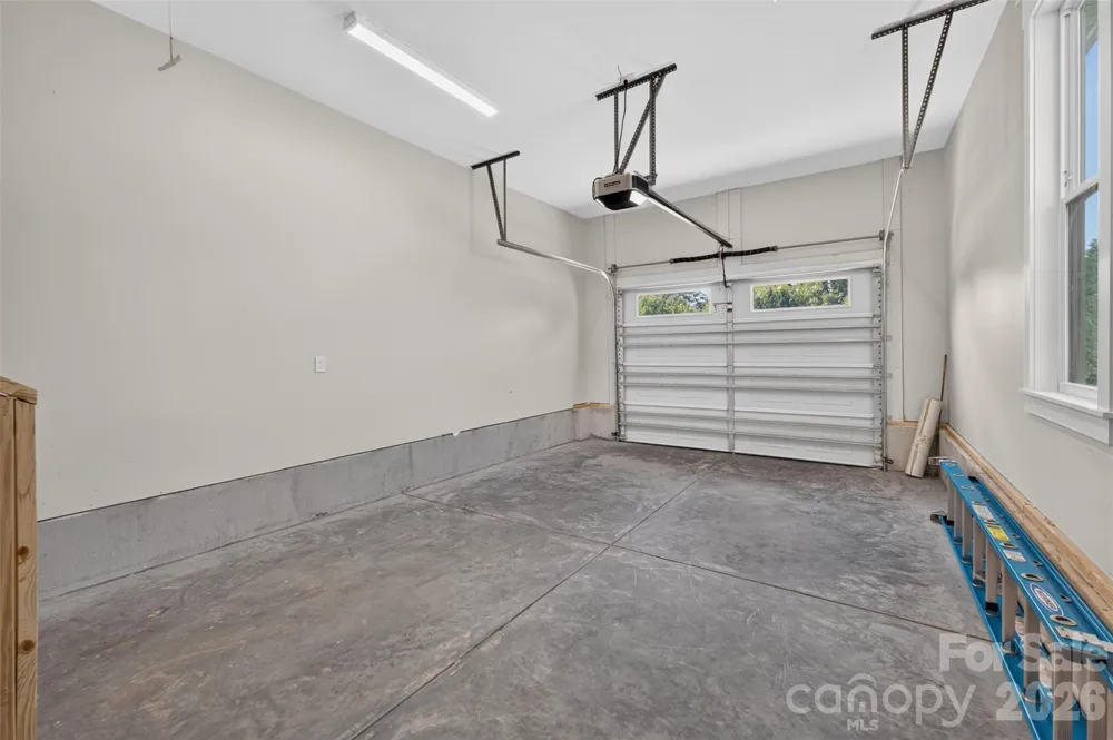 2416 4th Avenue NW Hickory, NC 28601