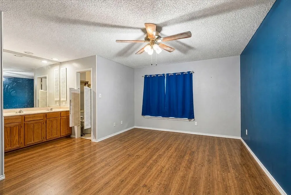 8538 Marathon Drive Universal City, TX 78148