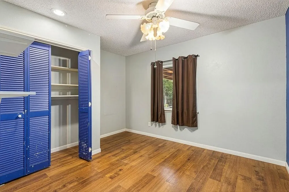 8538 Marathon Drive Universal City, TX 78148