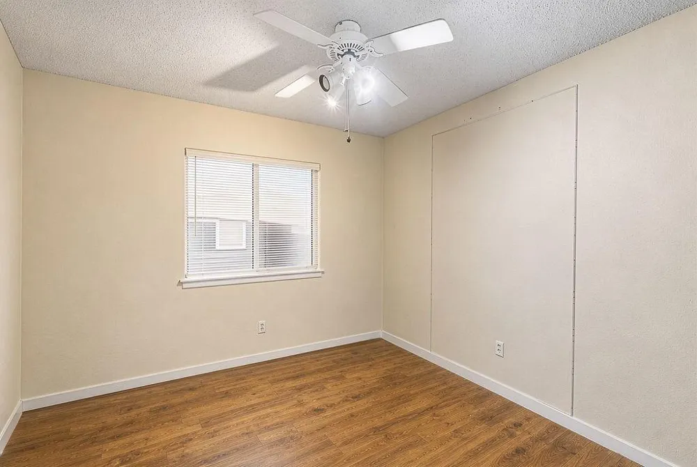 8538 Marathon Drive Universal City, TX 78148