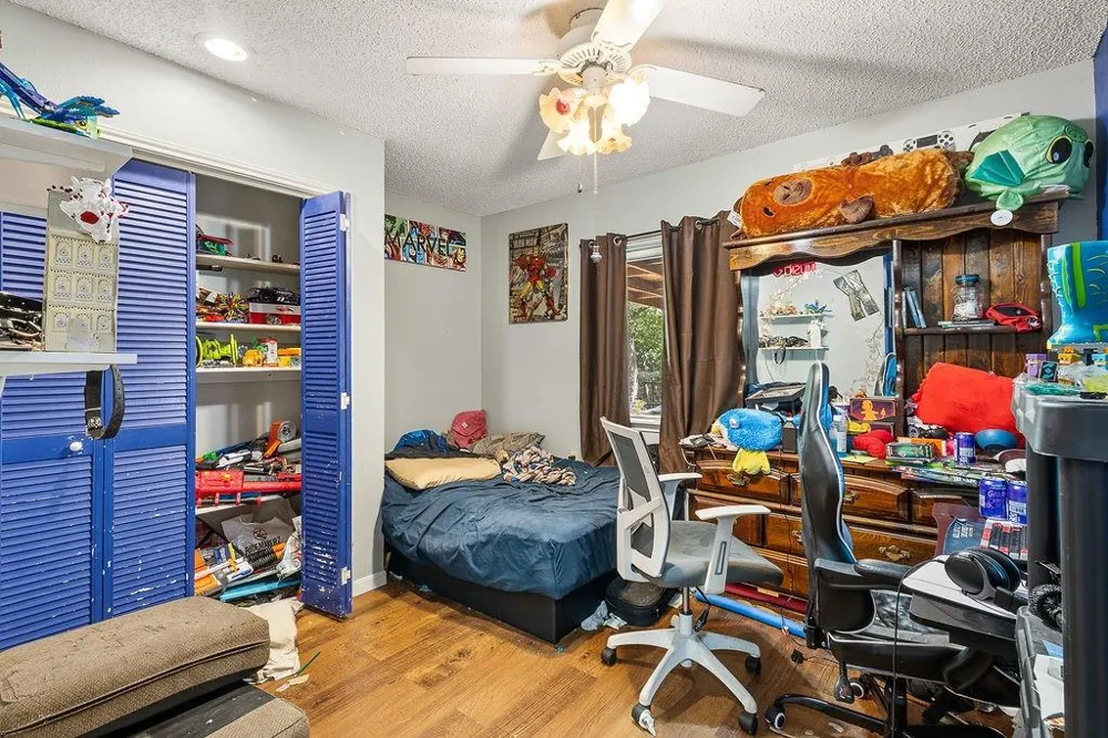 8538 Marathon Drive Universal City, TX 78148