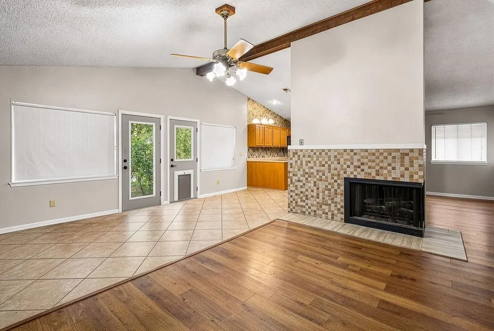 8538 Marathon Drive Universal City, TX 78148