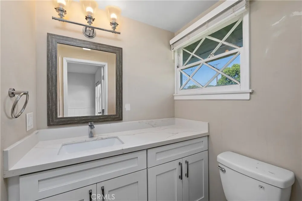 6257 Melba Avenue Woodland Hills, CA 91367