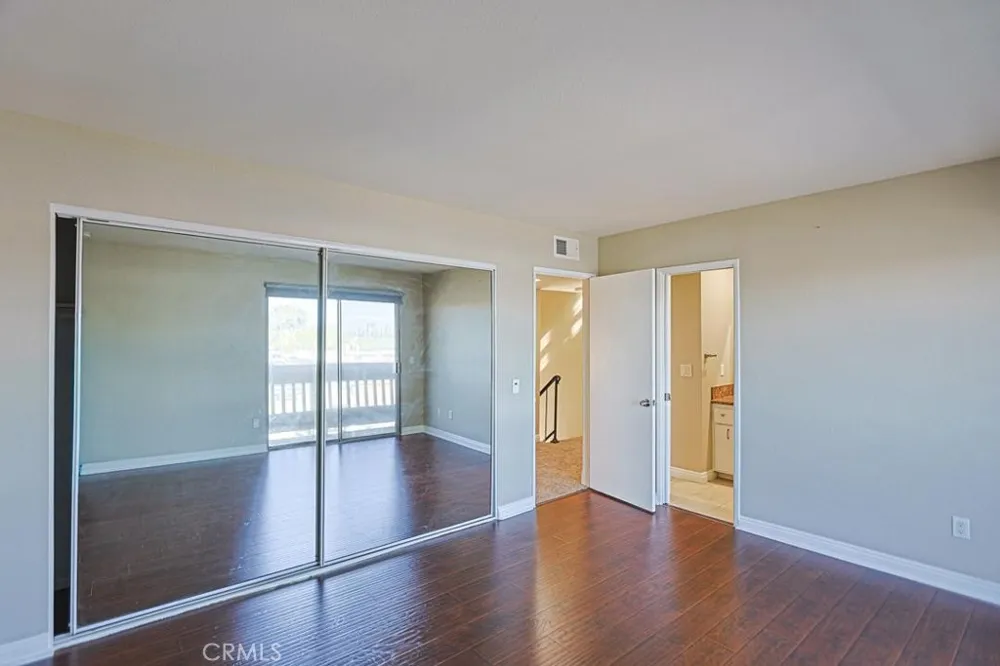 15405 Van Buren Street #6 Midway City, CA 92655