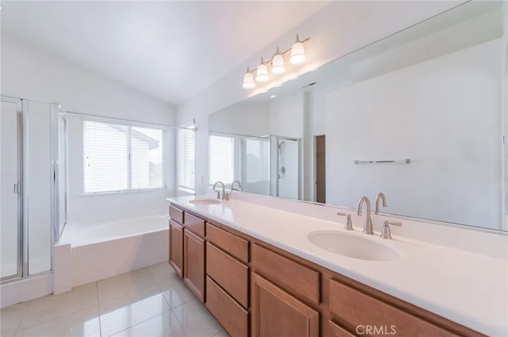12772 Clemson Drive Eastvale, CA 92880