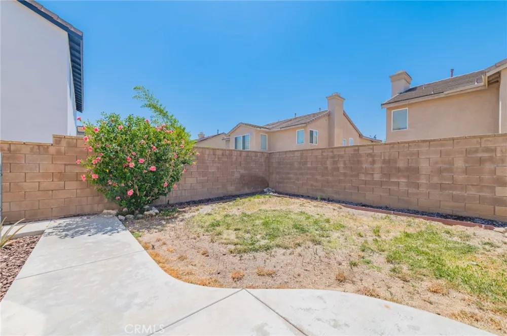 12772 Clemson Drive Eastvale, CA 92880