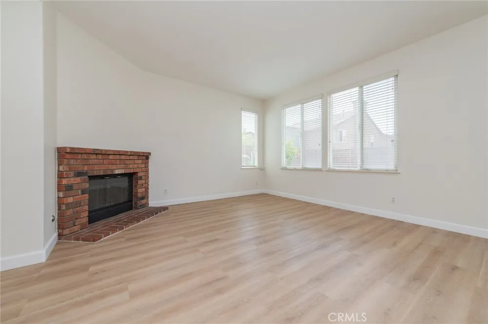 12772 Clemson Drive Eastvale, CA 92880