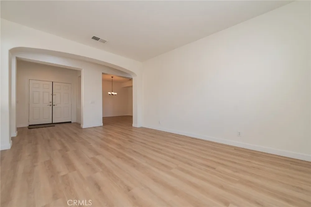 12772 Clemson Drive Eastvale, CA 92880