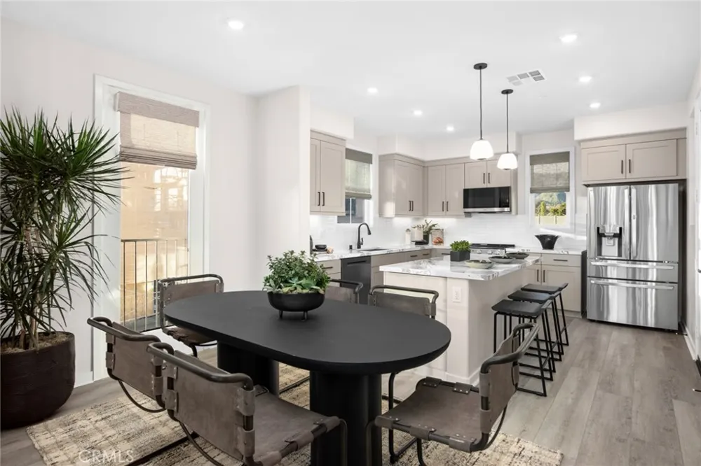 548 Gregory Way Glendora, CA 91740