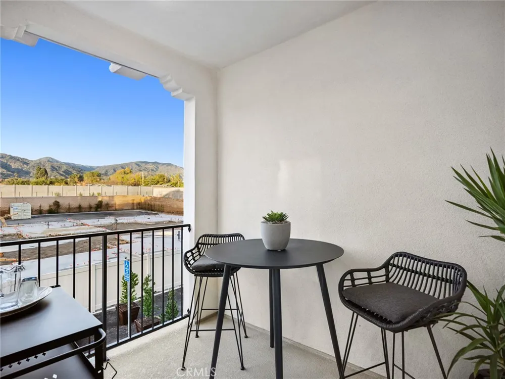 548 Gregory Way Glendora, CA 91740