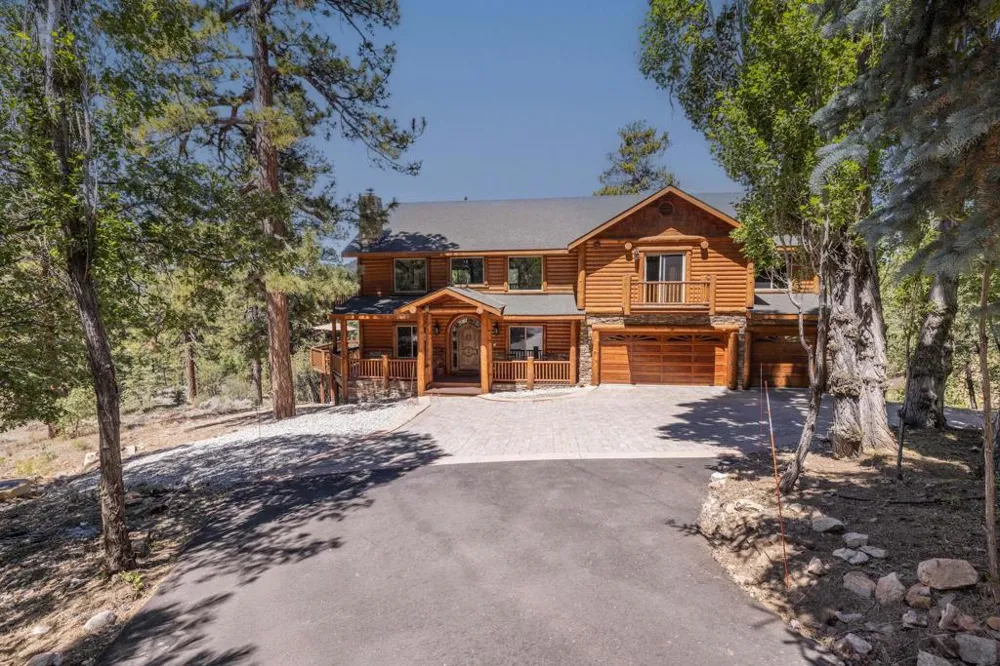 39737 Flicker Road Fawnskin, CA 92333