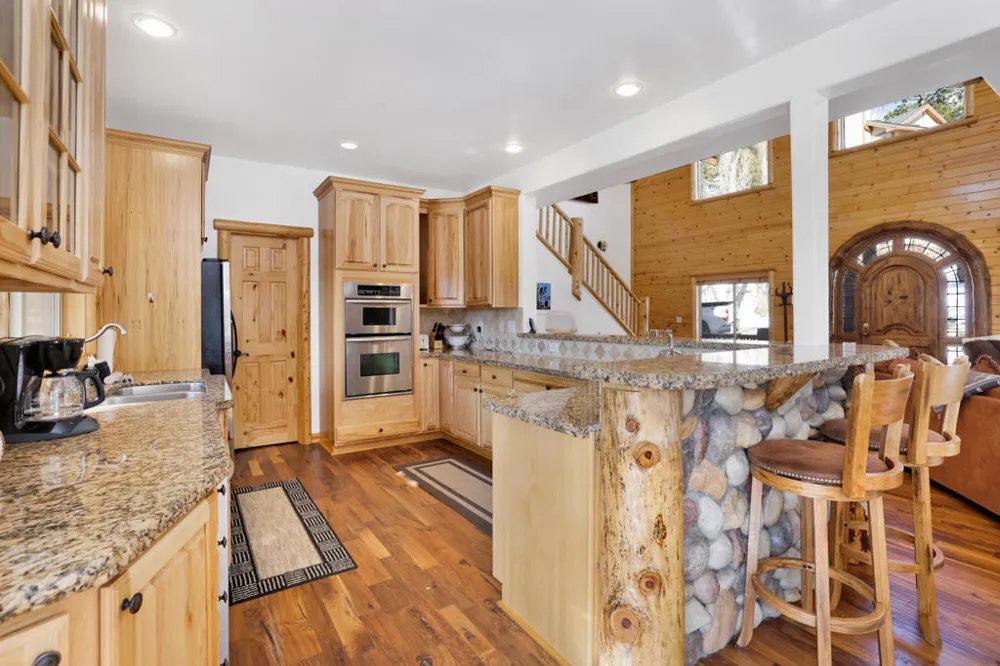 39737 Flicker Road Fawnskin, CA 92333
