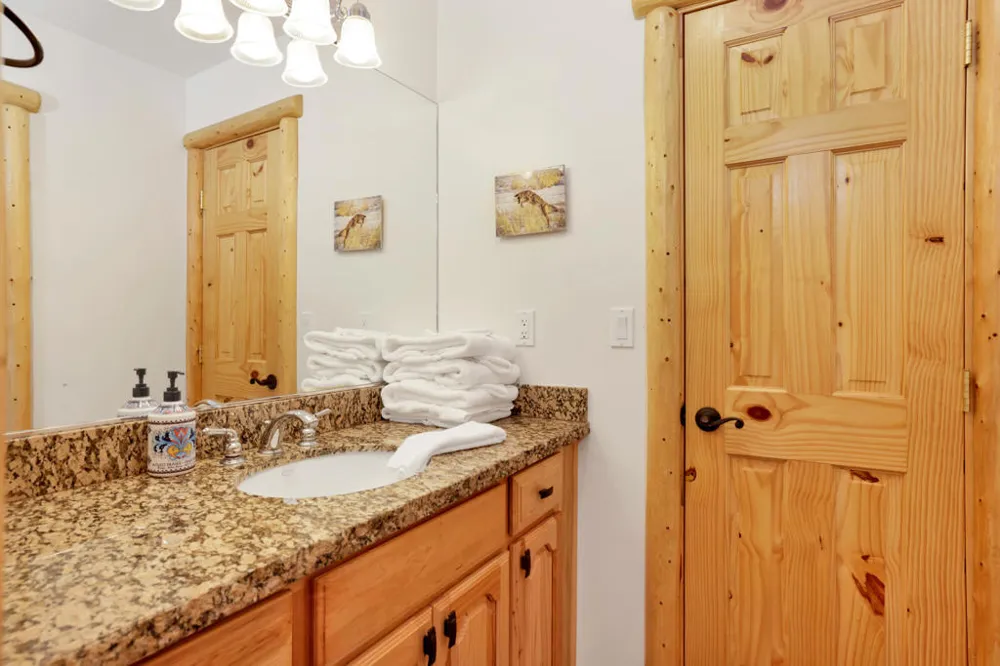 39737 Flicker Road Fawnskin, CA 92333