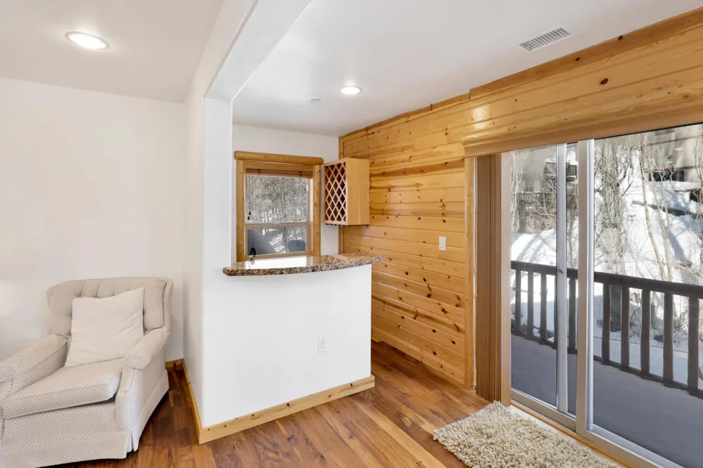 39737 Flicker Road Fawnskin, CA 92333