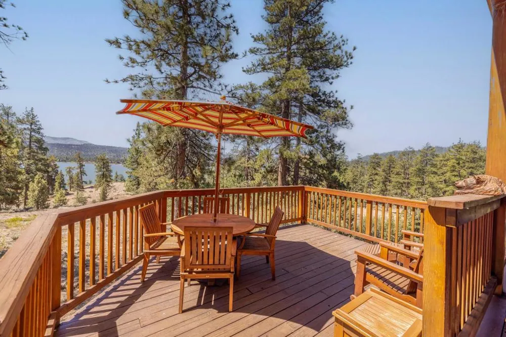 39737 Flicker Road Fawnskin, CA 92333