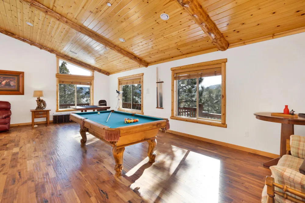 39737 Flicker Road Fawnskin, CA 92333