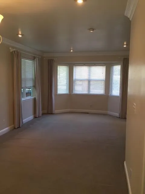 3735 Redwood Circle Palo Alto, CA 94306