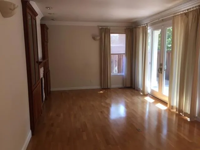 3735 Redwood Circle Palo Alto, CA 94306