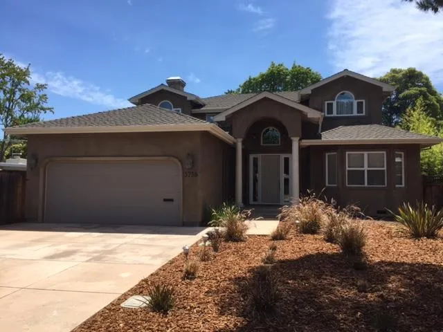 3735 Redwood Circle Palo Alto, CA 94306