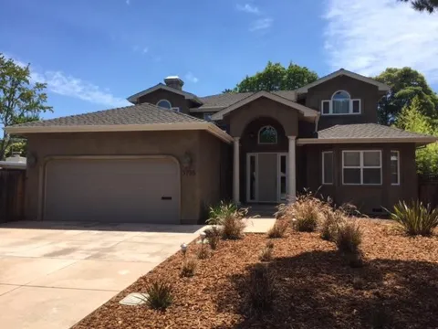 3735 Redwood Circle