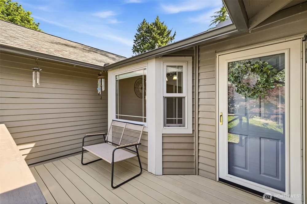 19808 137th Avenue SE Renton, WA 98058