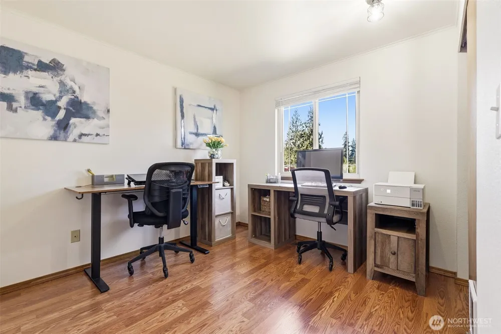 19808 137th Avenue SE Renton, WA 98058