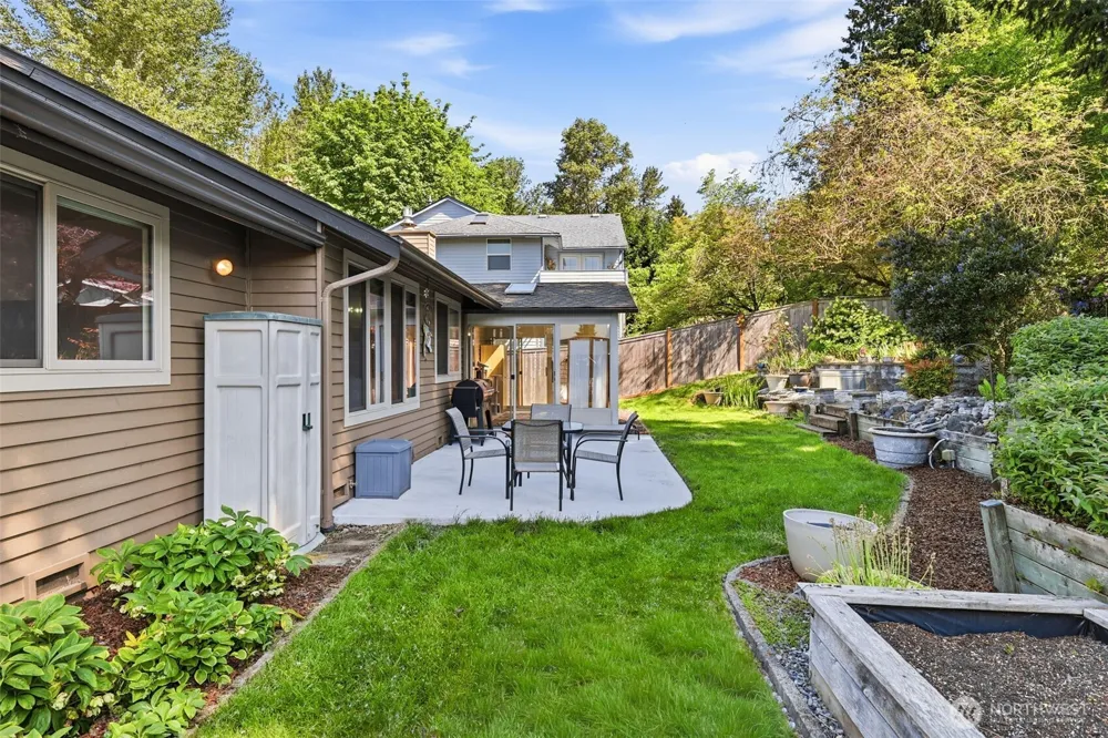 19808 137th Avenue SE Renton, WA 98058